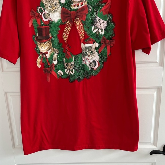 Holiday Time Meowy Christmas Cats and Ribbons Wreath T Shirt Medium (38-40) - Picture 5 of 13